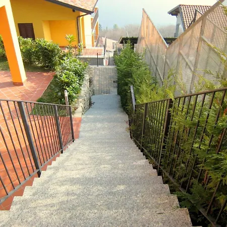 Modern In Italy With Swimming Pool Lägenhet *