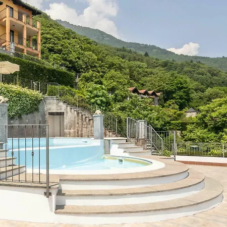 Modern In Italy With Swimming Pool Lägenhet